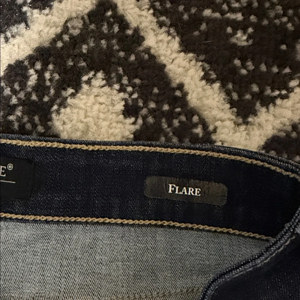 Judy Blue Flared Women's Jeans - Picture 7 of 9